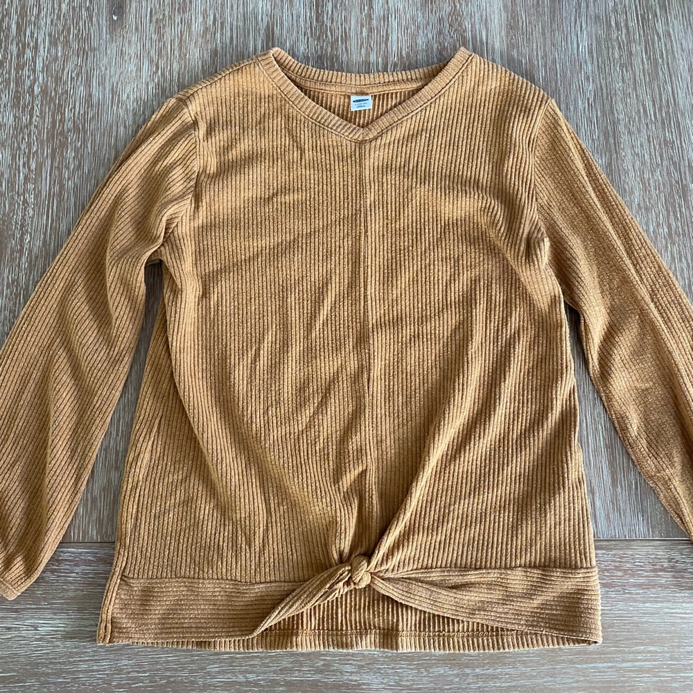 Old Navy Girls’ Ribbed Twist Front Long Sleeved Knit Top Size 10-12